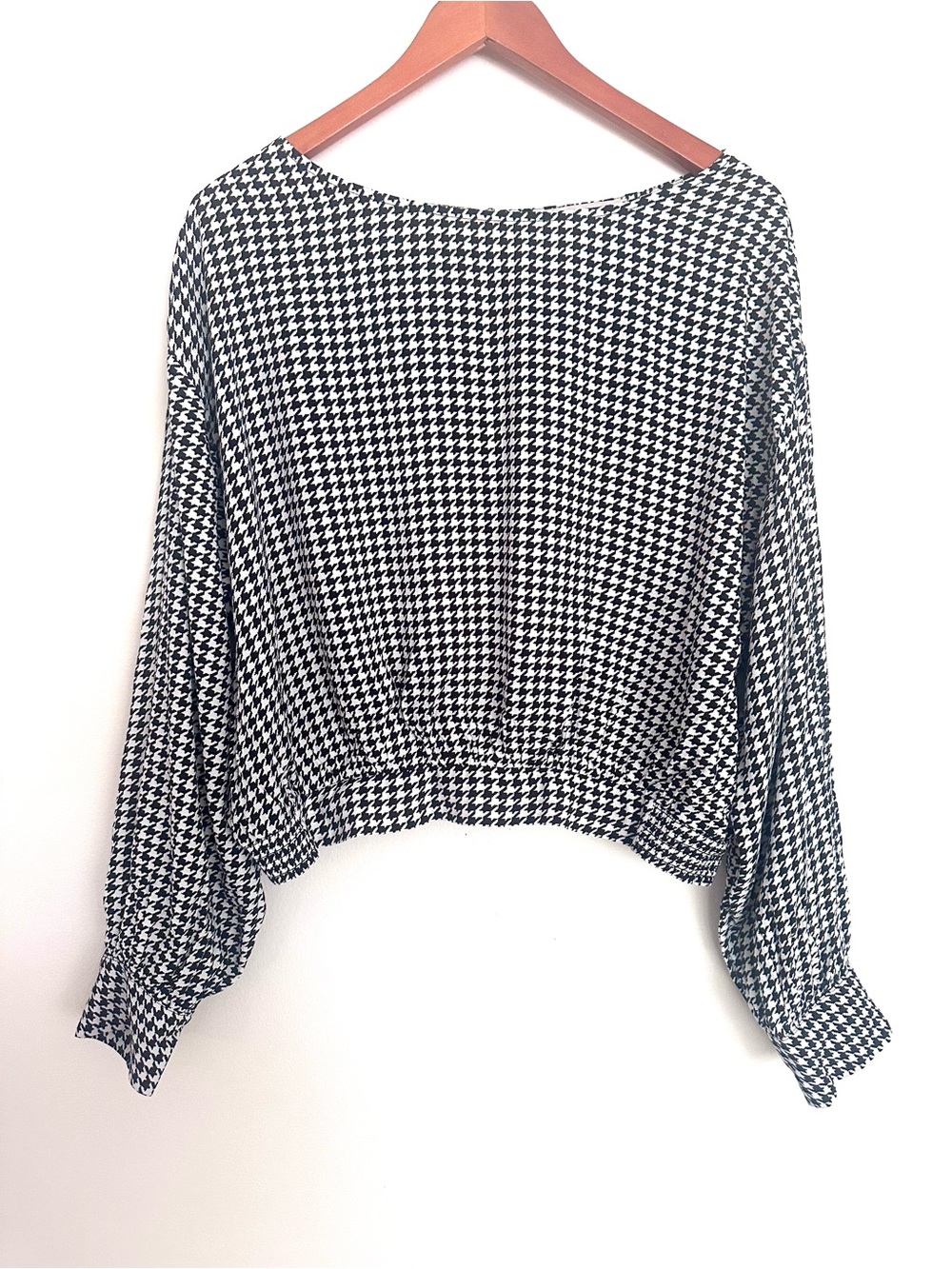 LOFT Black & White Houndstooth Boatneck Top Size Large